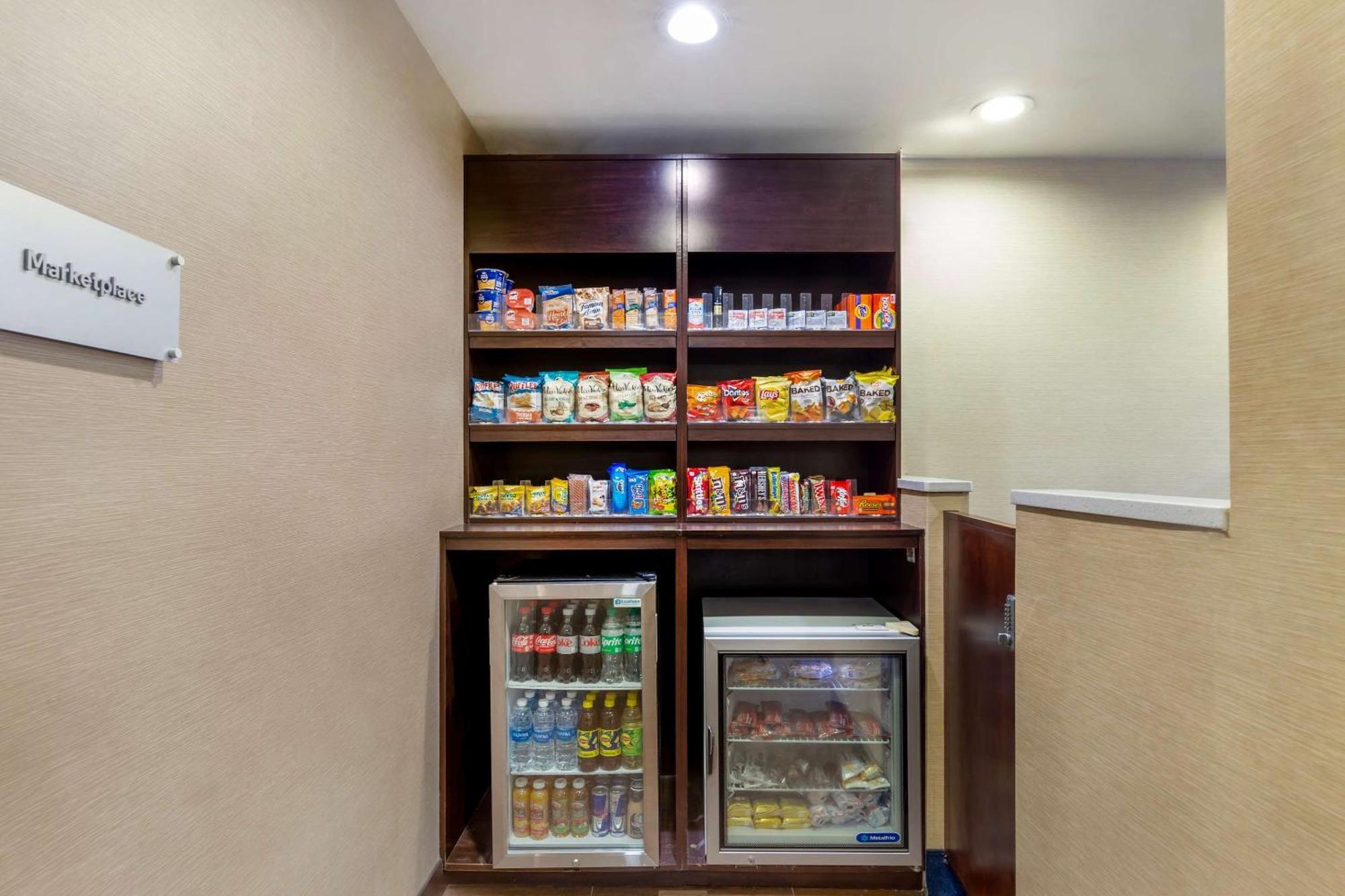 Comfort Suites Hanes Mall Winston-Salem Bagian luar foto