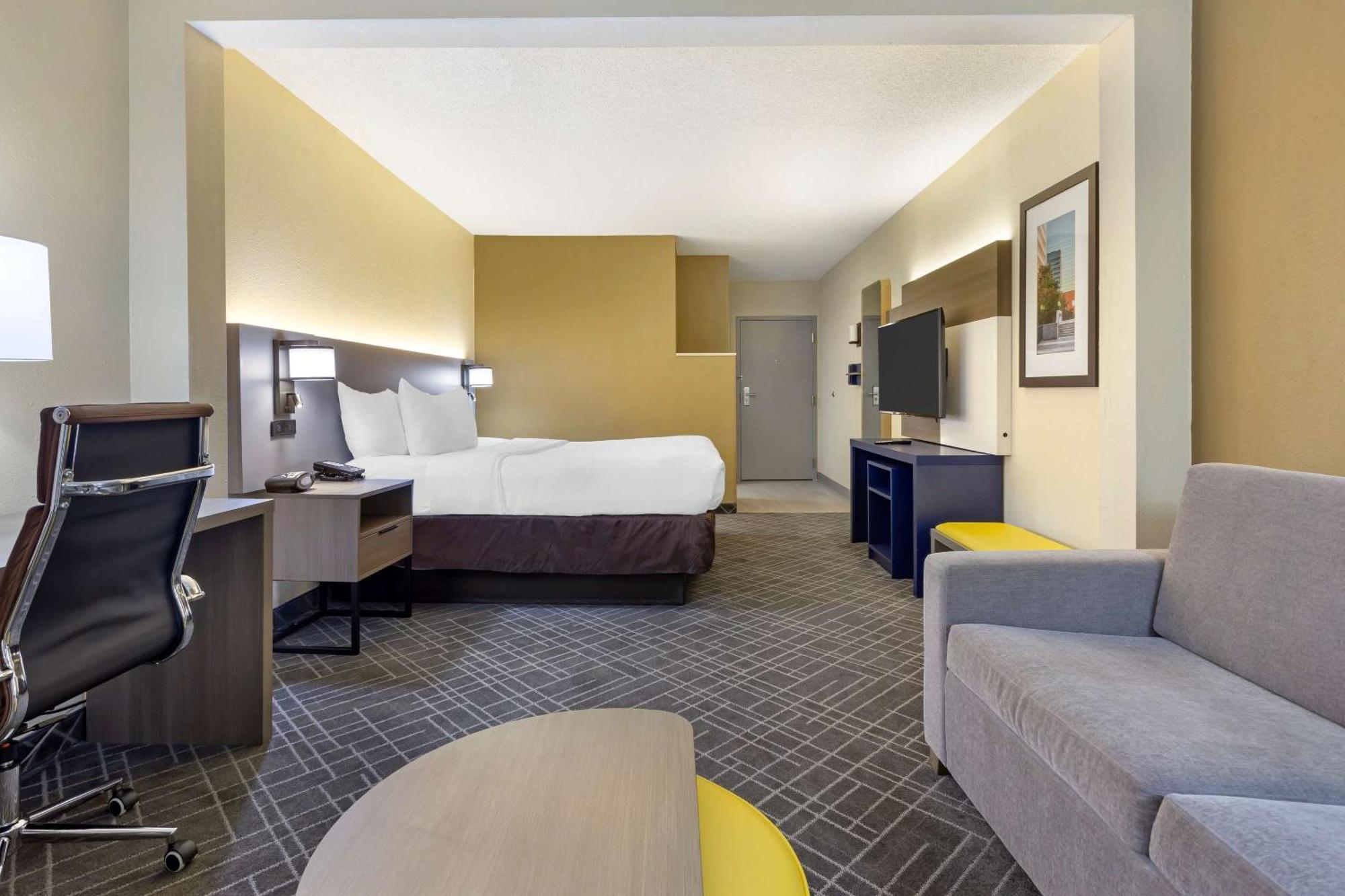 Comfort Suites Hanes Mall Winston-Salem Bagian luar foto